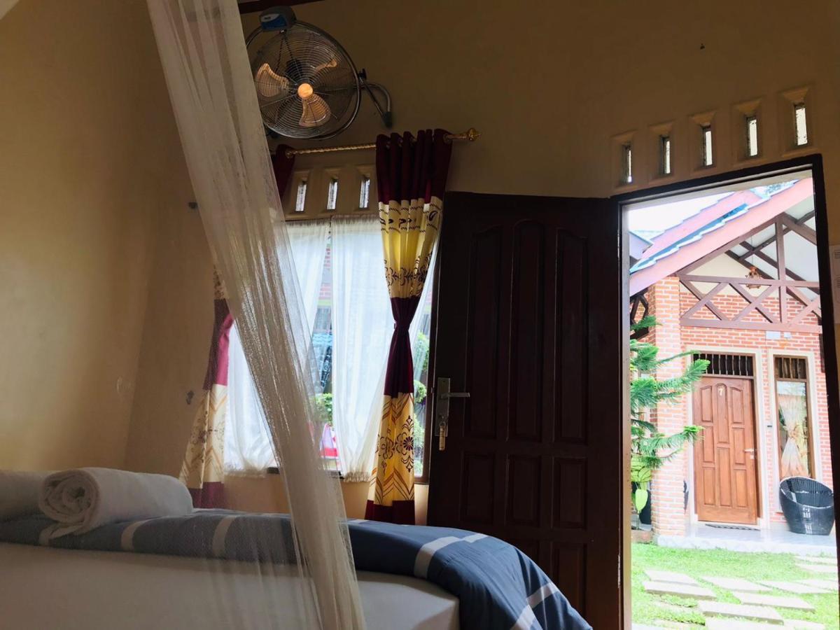 Thomas' Retreat Bukit Lawang Exterior foto