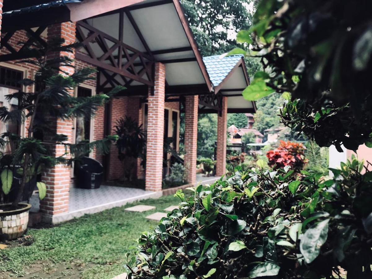 Thomas' Retreat Bukit Lawang Exterior foto