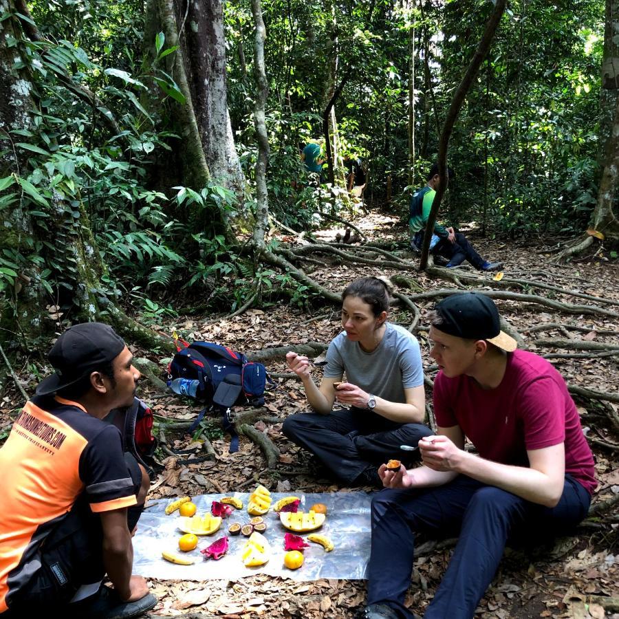 Thomas' Retreat Bukit Lawang Exterior foto